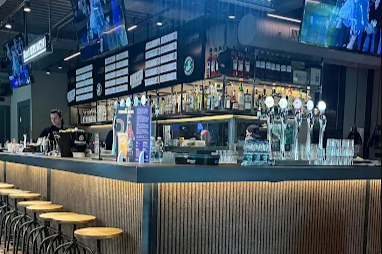 EAST RIVER AMERICAN PUB image 5