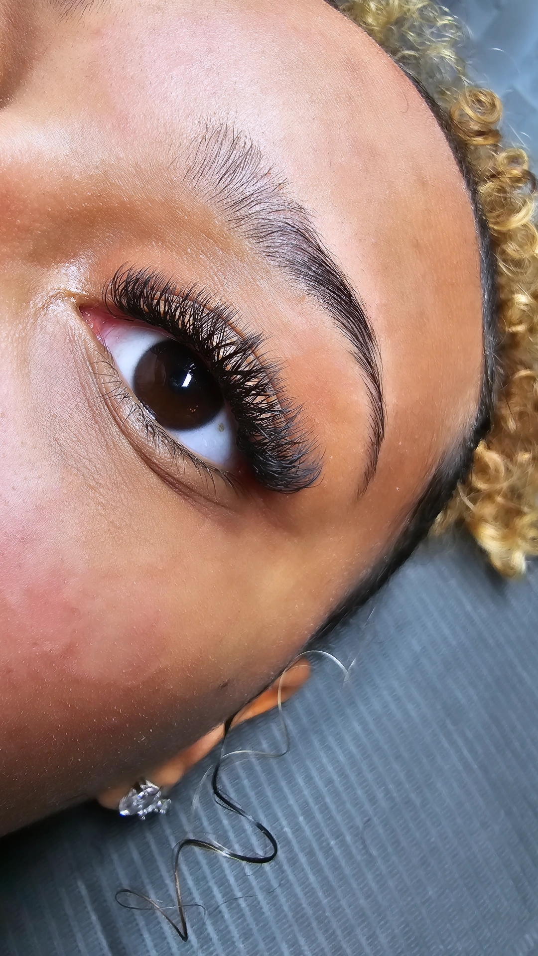 Images Lashista - Formation cils - Pose de cils - Produits de cils Longueuil