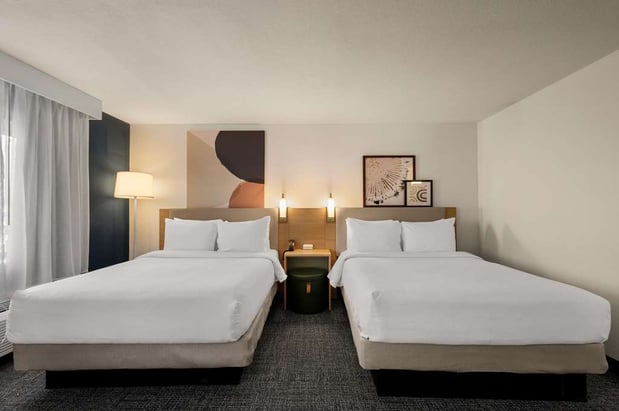 Images Spark by Hilton Fort Wayne