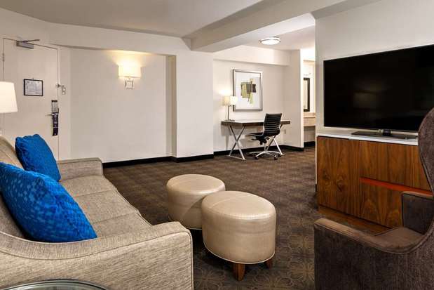 Images DoubleTree by Hilton Hotel & Suites Pittsburgh Downtown