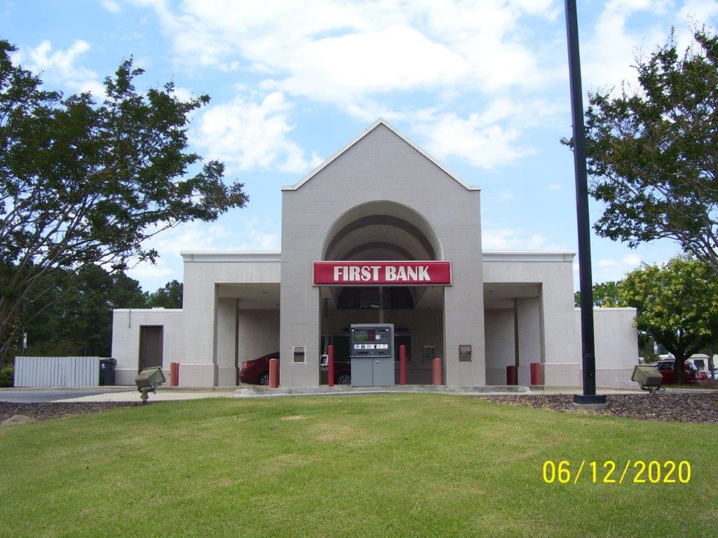 First Bank - Pinecrest Plaza, NC Photo