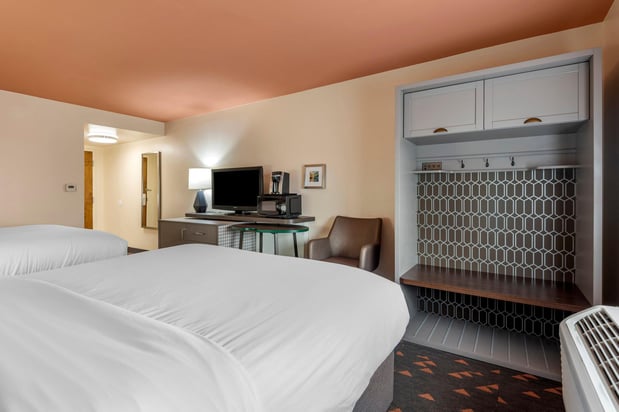 Images Holiday Inn Bangor by IHG