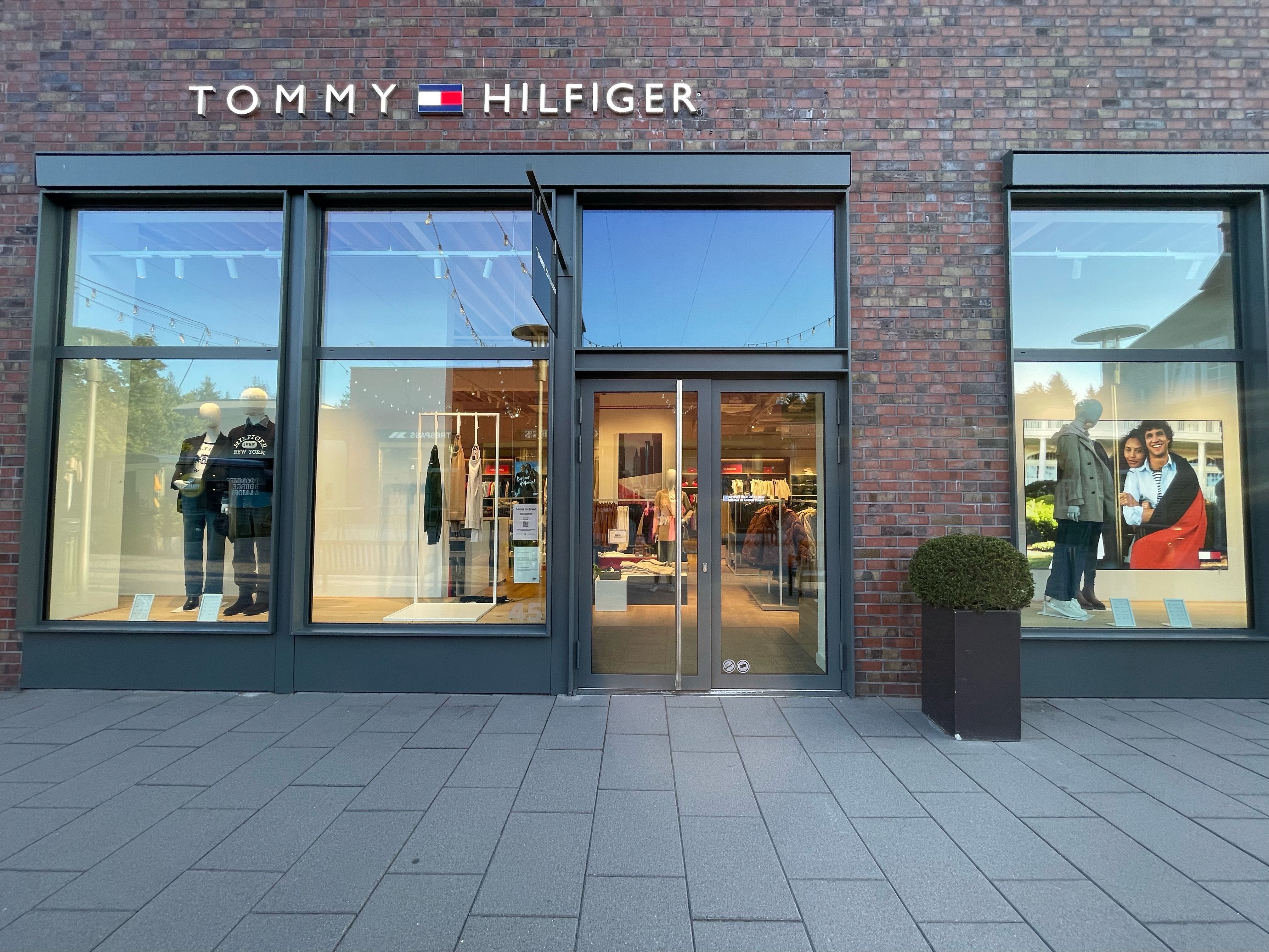 Tommy Hilfiger Outlet in Soltau - Logo