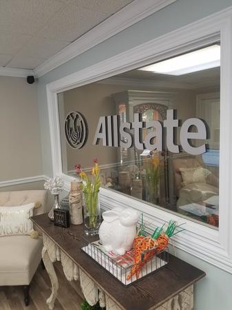 Images Britni Burkins: Allstate Insurance