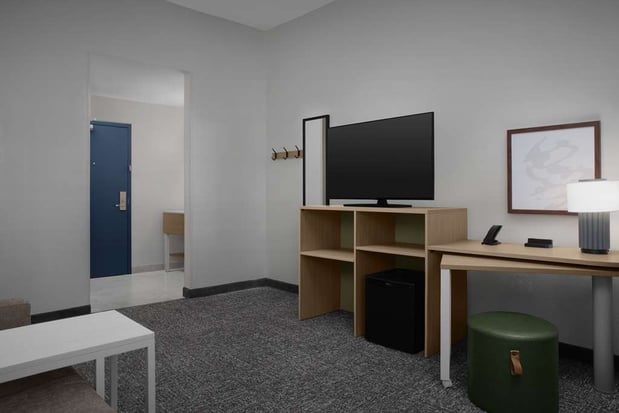 Images Spark by Hilton Miami Doral