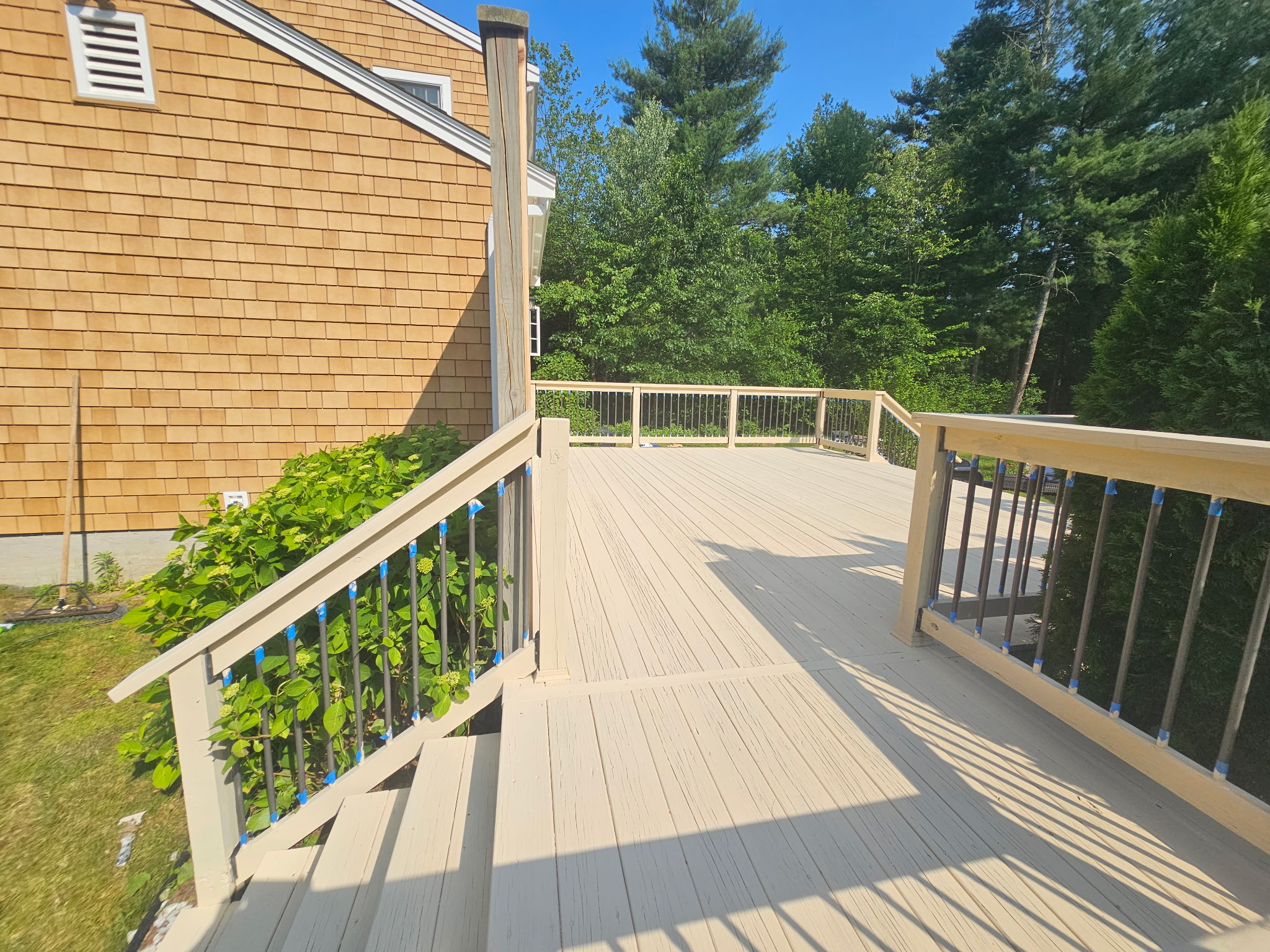 Clover Contracting LLC Image