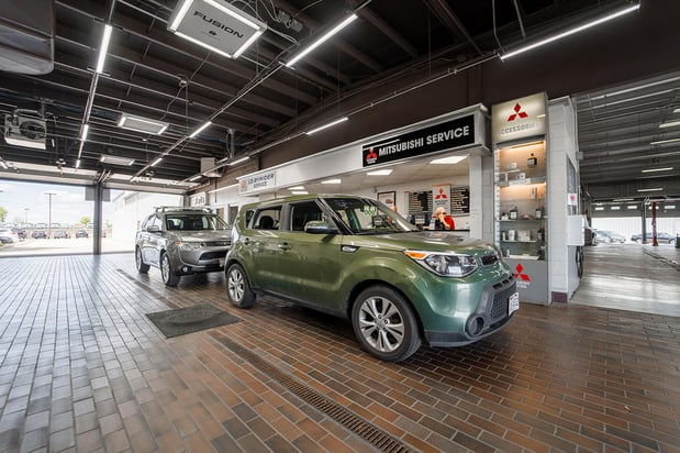 Images Russ Darrow Mitsubishi Service Center