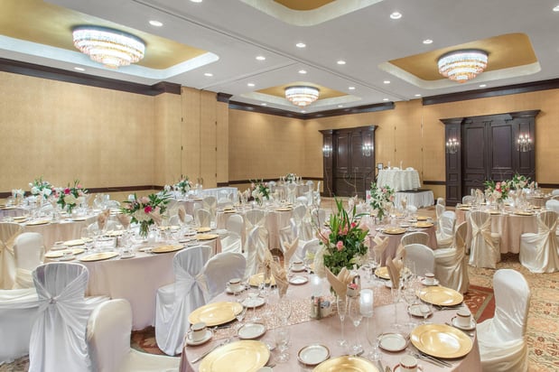Images Crowne Plaza Albuquerque by IHG