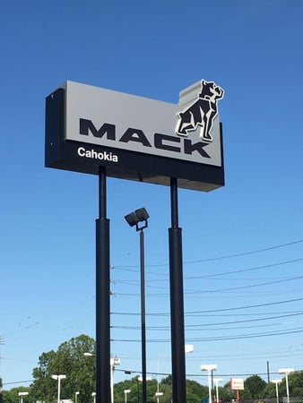 Images Vanguard Truck Centers