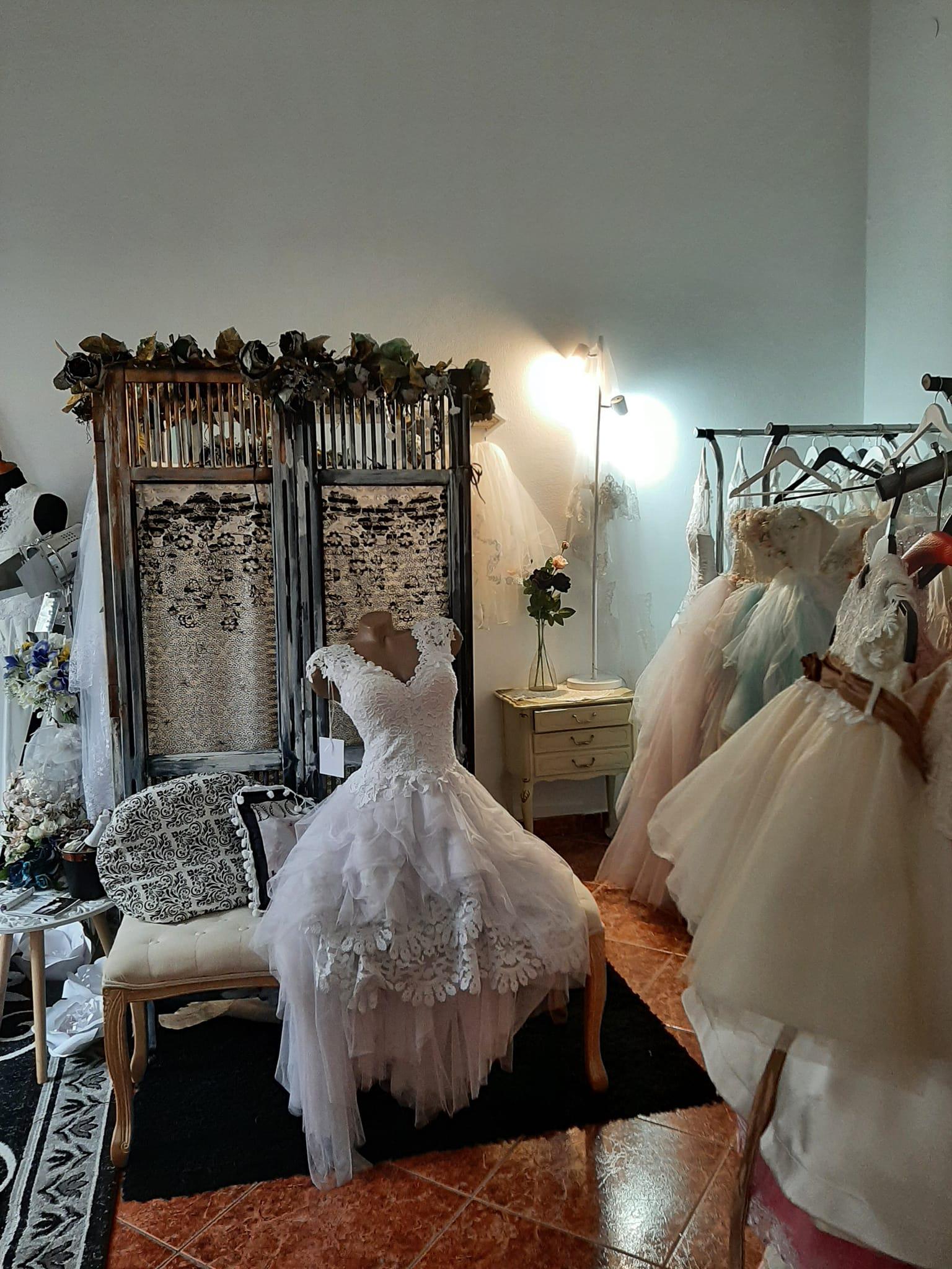 Images Cecília Esküvői Ruhaszalon