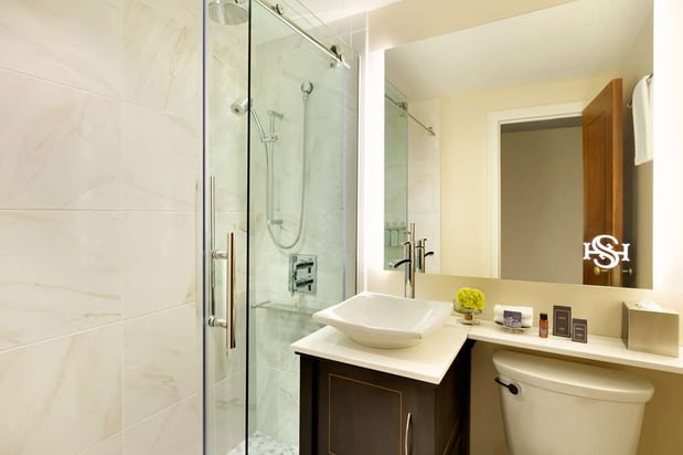 Images Hotel Saranac, Curio Collection by Hilton