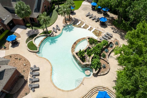 Images Camden Holly Springs Apartments