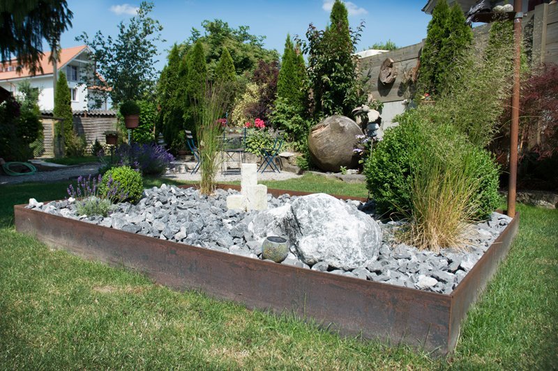 F & B Weibel Gartenbau Radelfingen, Eggenweg 8 in Radelfingen b. Aarberg