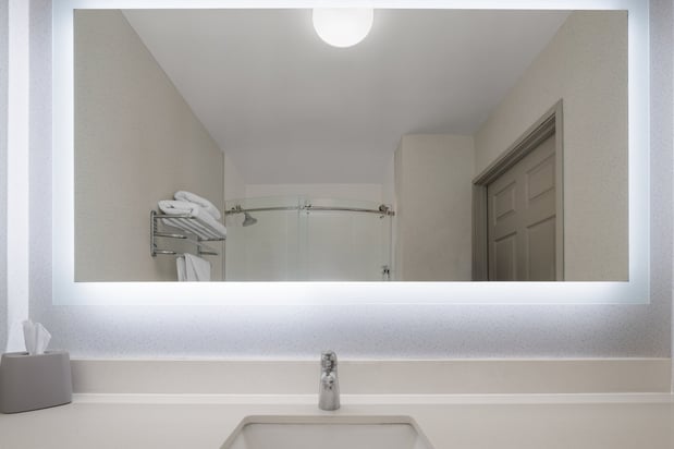 Images Holiday Inn Express & Suites San Dimas by IHG