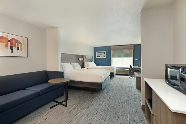 Images Holiday Inn Express & Suites Milwaukee-New Berlin by IHG