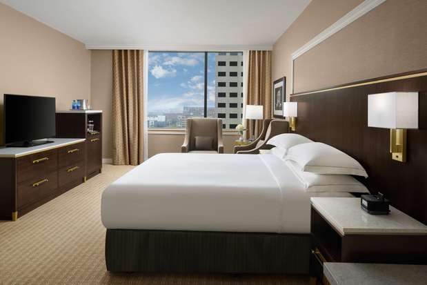 Images Hilton Indianapolis Hotel & Suites
