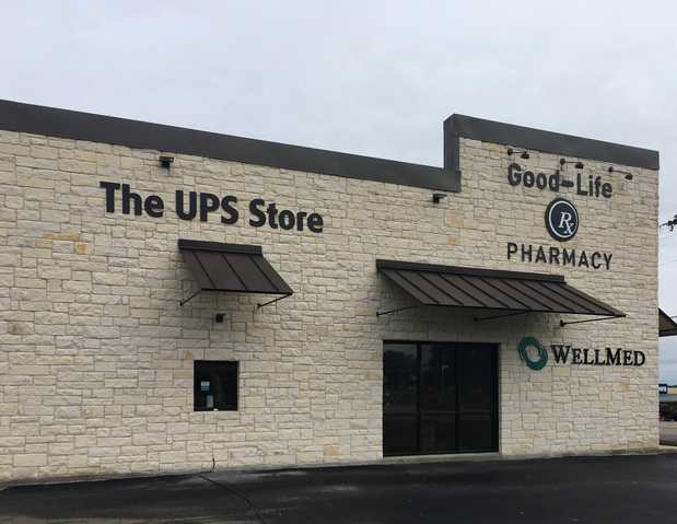 Images The UPS Store