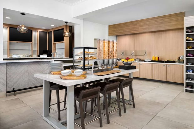 Images Hilton Garden Inn Rockaway