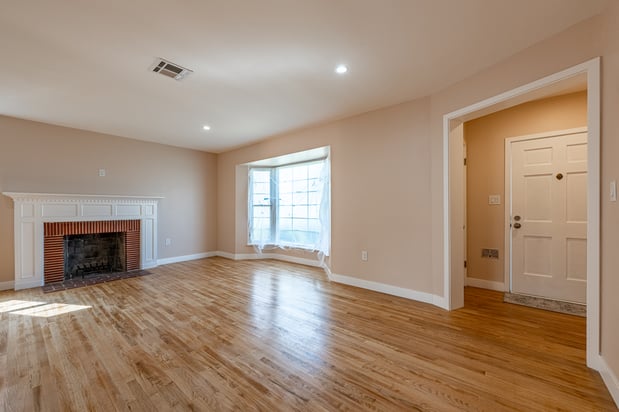 Images Allianz Capital Group, Michele Steggell, Realtor