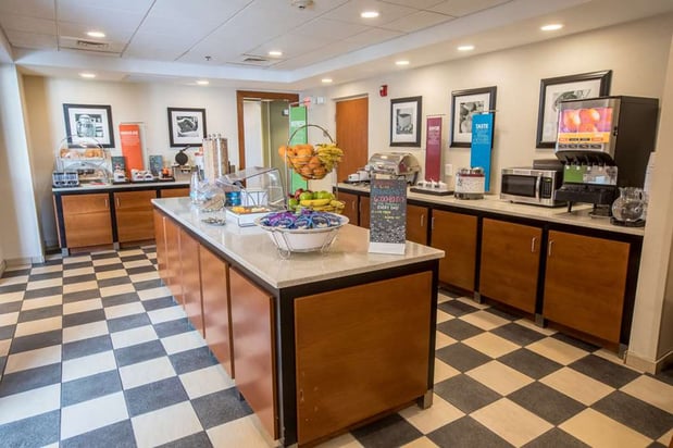 Images Hampton Inn & Suites Tilton