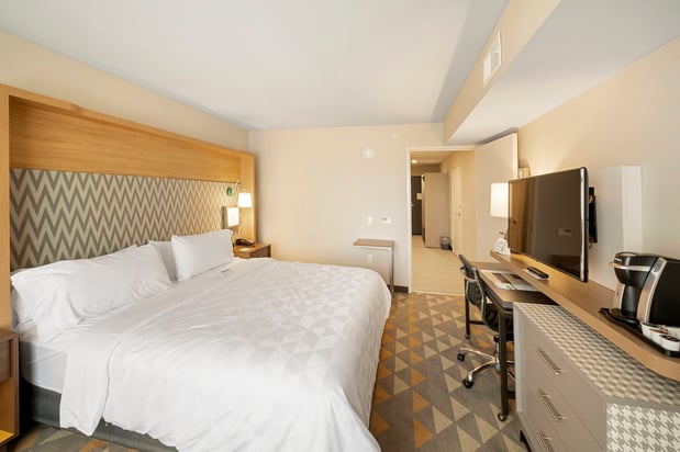 Images Holiday Inn & Suites Decatur-Forsyth by IHG