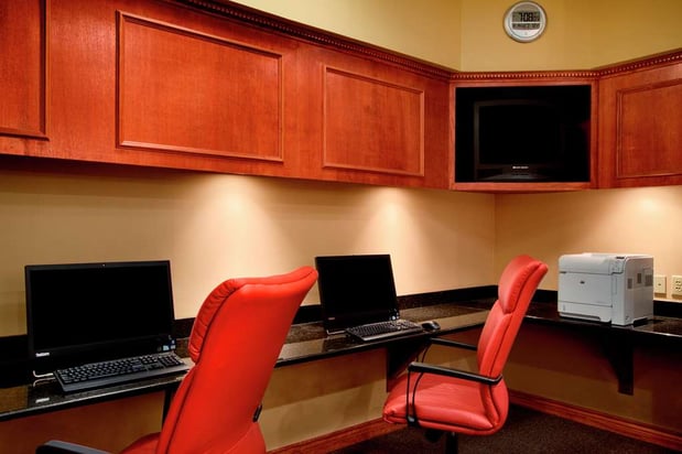 Images Embassy Suites by Hilton Greensboro Airport
