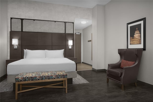 Images Hampton Inn & Suites Austin @ The University/Capitol