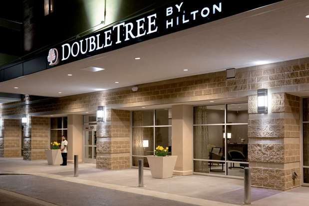 Images DoubleTree by Hilton Evansville
