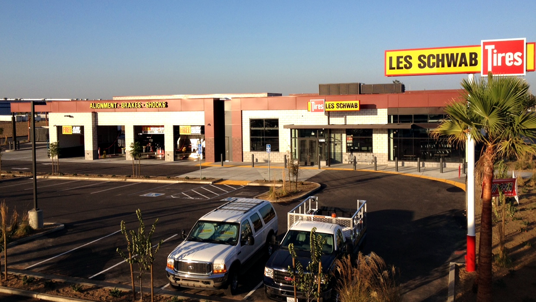 Les Schwab Tire Center