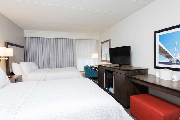 Images Hampton Inn Milwaukee Northwest