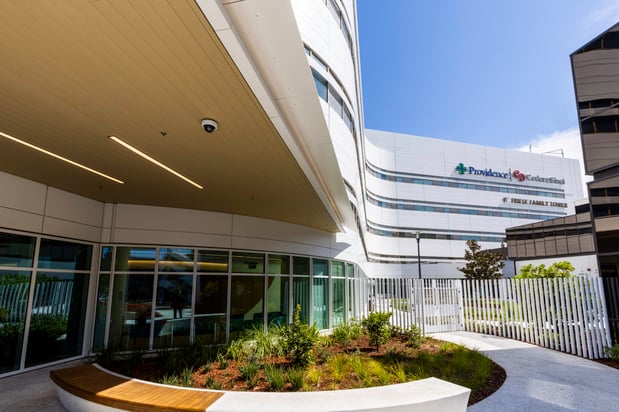 Images Providence Cedars-Sinai Tarzana Medical Center