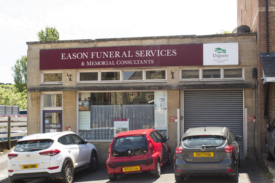 Eason Funeral Directors Yeovil 01935 422883
