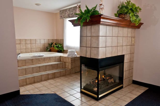 Images Best Western Plus Brandywine Inn & Suites