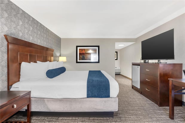 Images Best Western Plus Carriage Inn