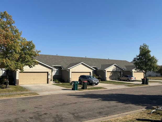 Images Armor Construction Inc - Roofing & Siding