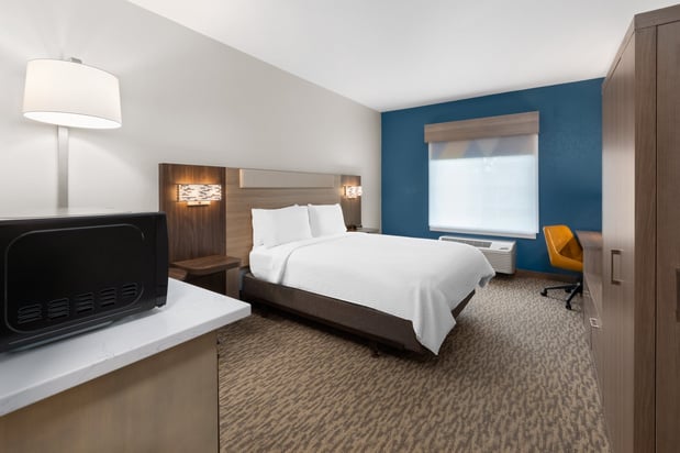 Images Holiday Inn Express & Suites Acme-Traverse City by IHG