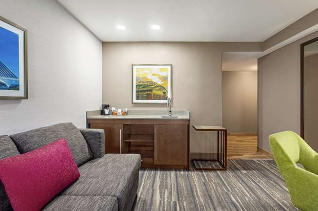Images Hampton Inn Milwaukee/Brookfield