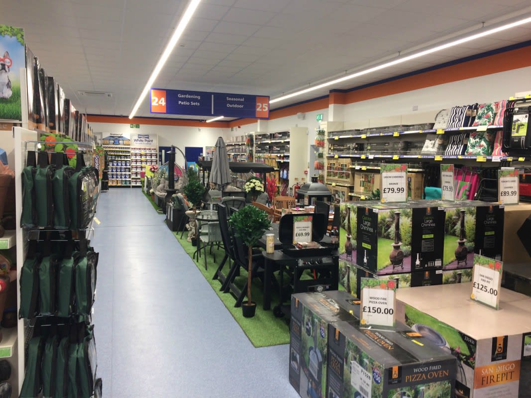 Browse B&M's extensive Garden range at its new store at Western Way Retail Park, Bury St Edmunds.