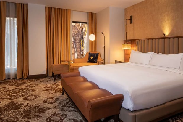 Images The Peregrine Omaha Downtown, Curio Collection by Hilton