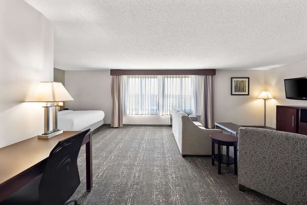 Images Best Western Luxbury Inn Fort Wayne