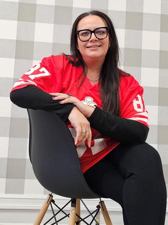 Images Laura San Nicolas - State Farm Insurance Agent