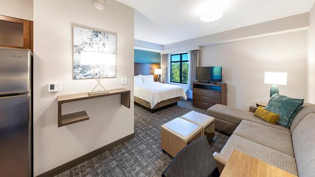 Images Staybridge Suites Naples - Marco Island by IHG