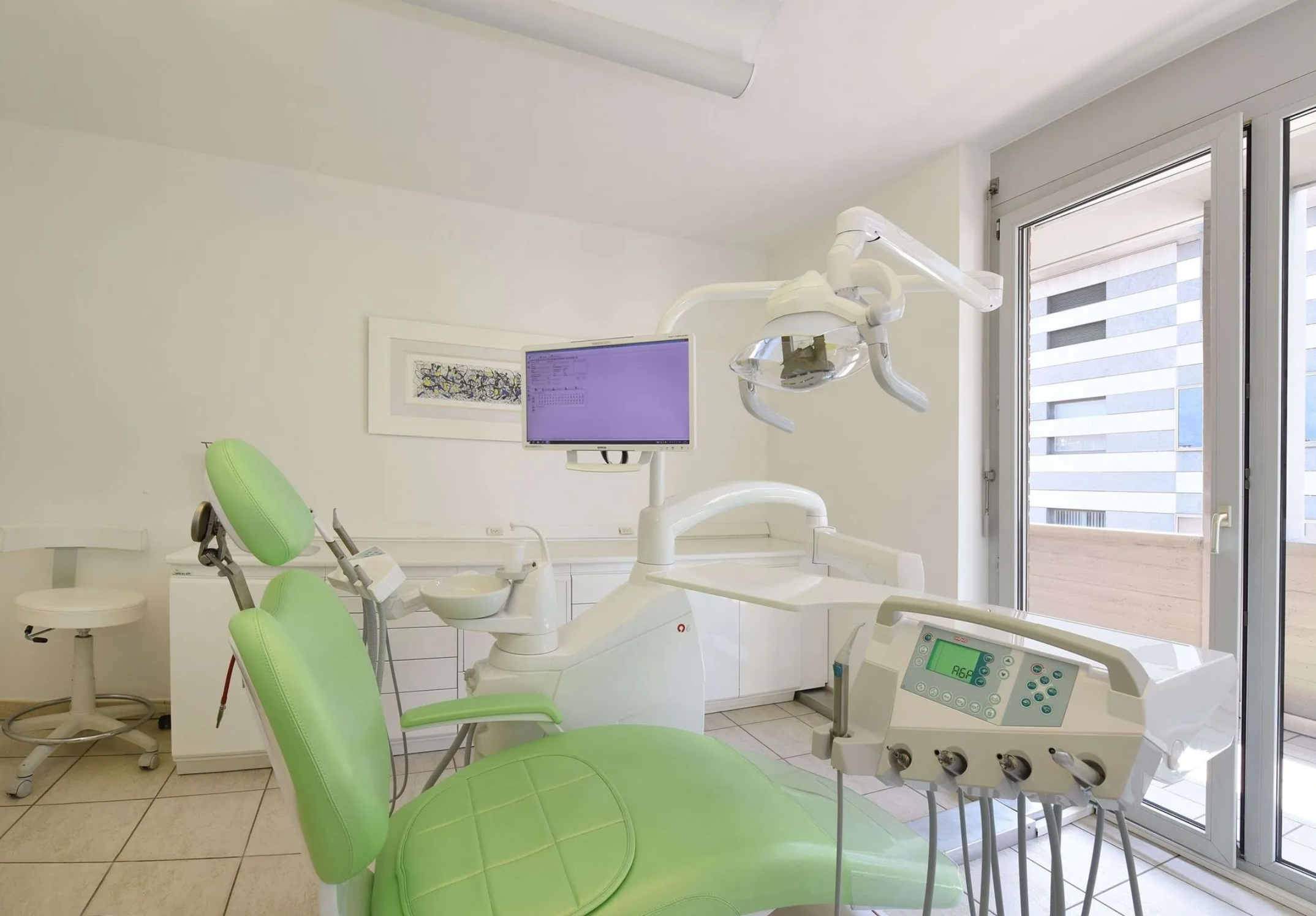 Bilder Studio dentistico dr. med. Airoldi Giulio