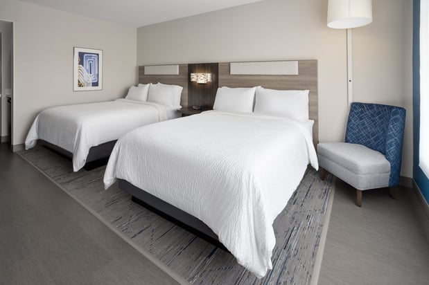 Images Holiday Inn Express & Suites Waynesboro East by IHG
