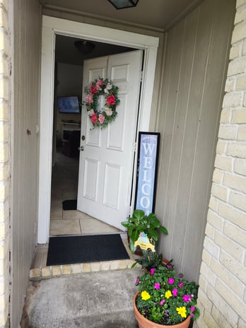 Images Under Elonda's Care LLC