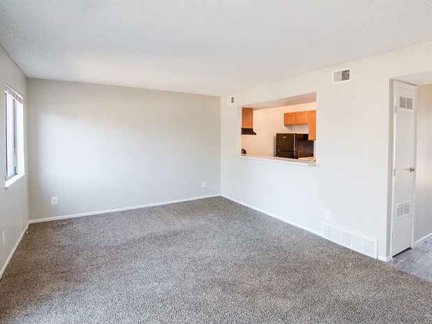 Images Meadow Lark Apartments