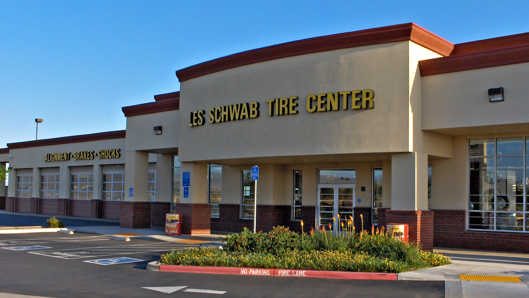 Les Schwab Tire Center