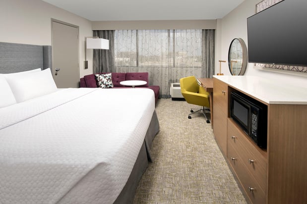 Images Crowne Plaza San Antonio Airport by IHG