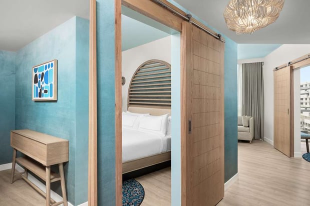 Images The Hiatus Clearwater Beach, Curio Collection by Hilton