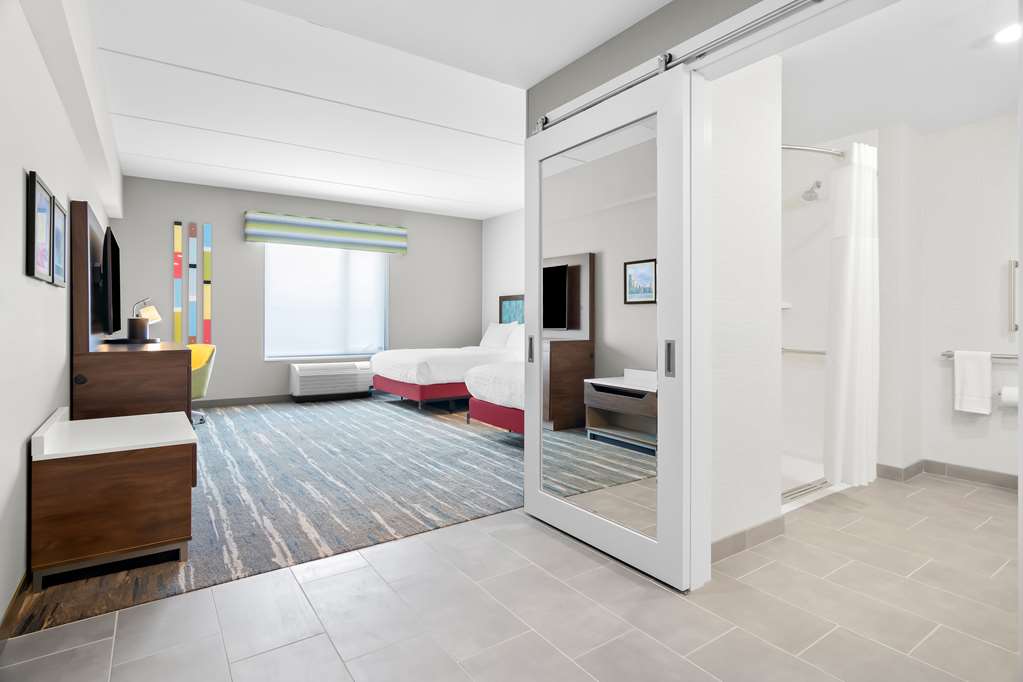 Guest room
